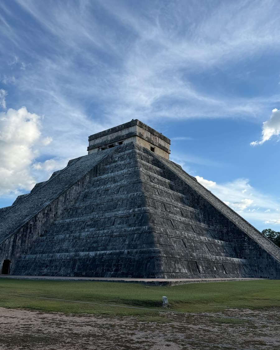 Pirâmide de Kukulcán em Chichén Itzá, no México